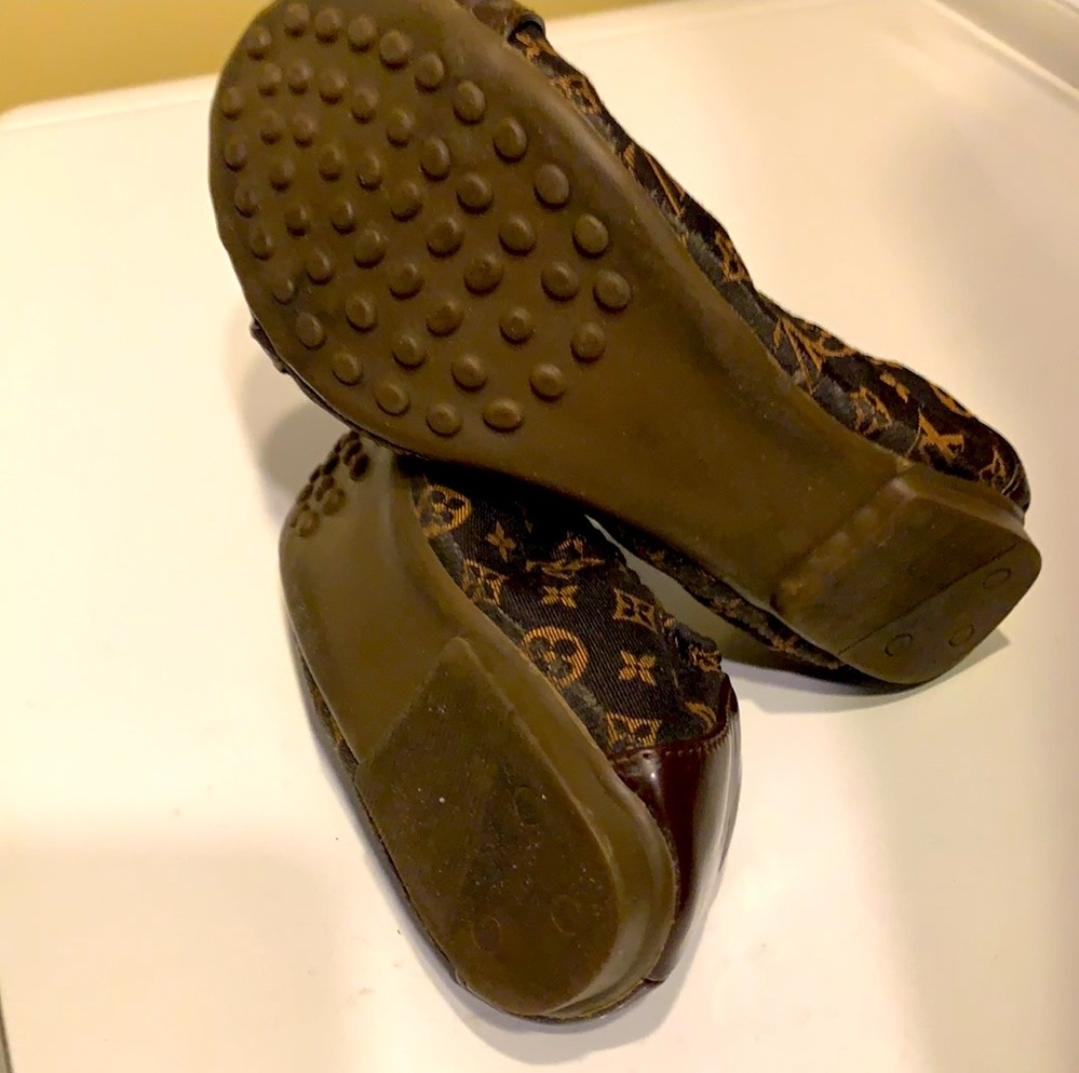 Louis Vuitton Flat Shoes - Size 6 - photo 4