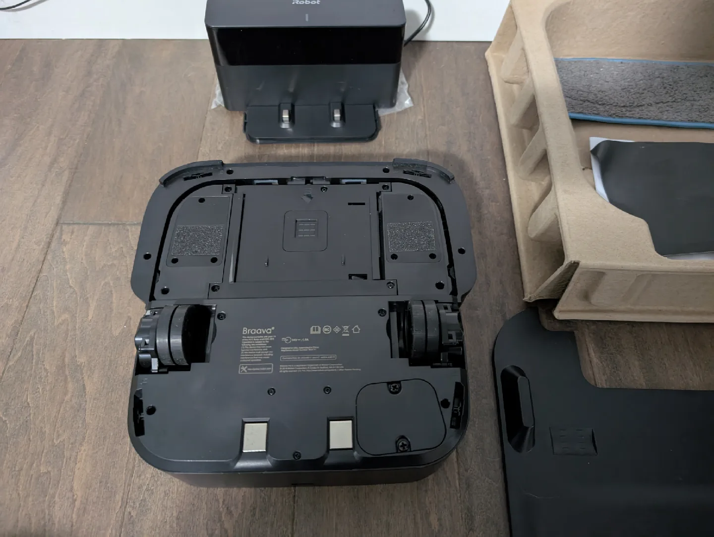 Brand New iRobot Braava Jet m6 Mop For Sale image indicator(6)