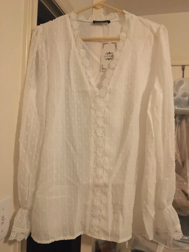NEW white swiss dot long sleeve size M thumbnail