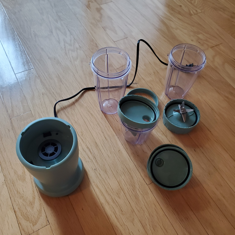 Magic Bullet 🥕 Table-Top Blender