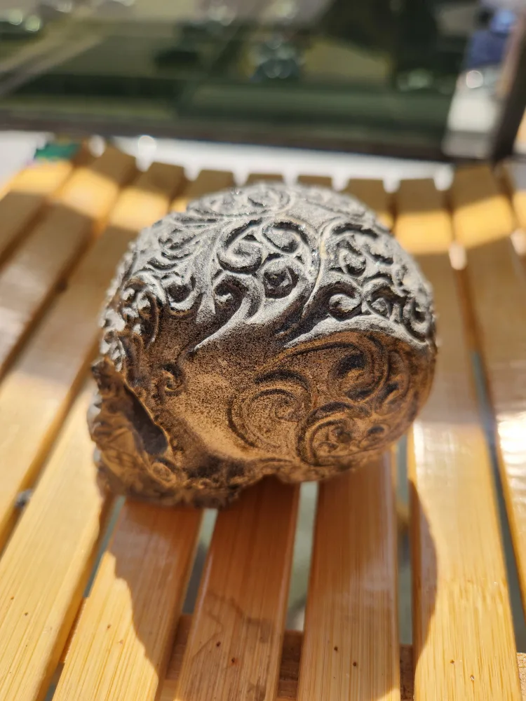 black obsidian skull tribal carving image indicator(6)