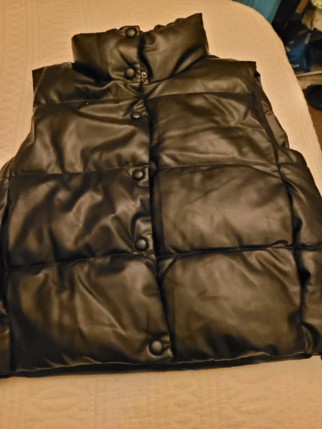Zara Black Puffer Vest - Size M thumbnail