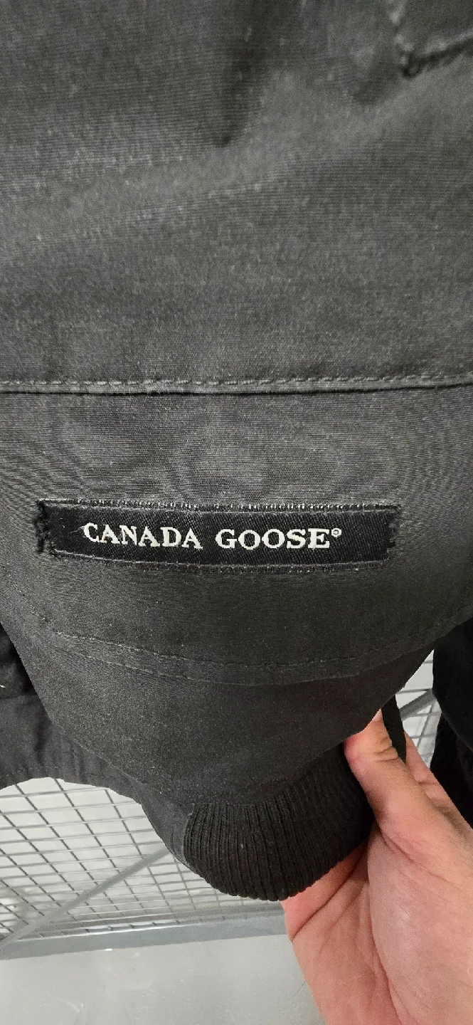 Canada Goose Bomber Jacket - Black, Size Small Mens image indicator(3)