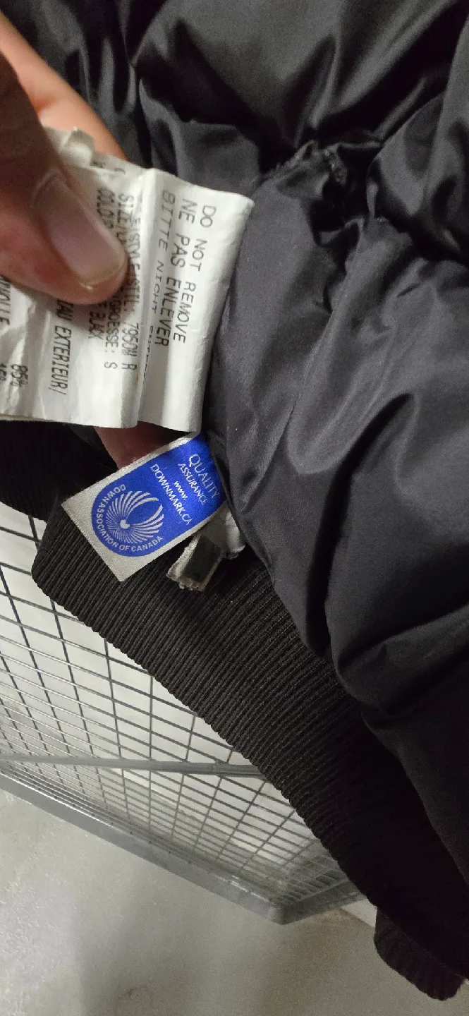 Canada Goose Bomber Jacket - Black, Size Small Mens image indicator(4)