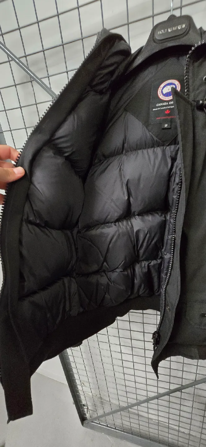 Canada Goose Bomber Jacket - Black, Size Small Mens image indicator(7)