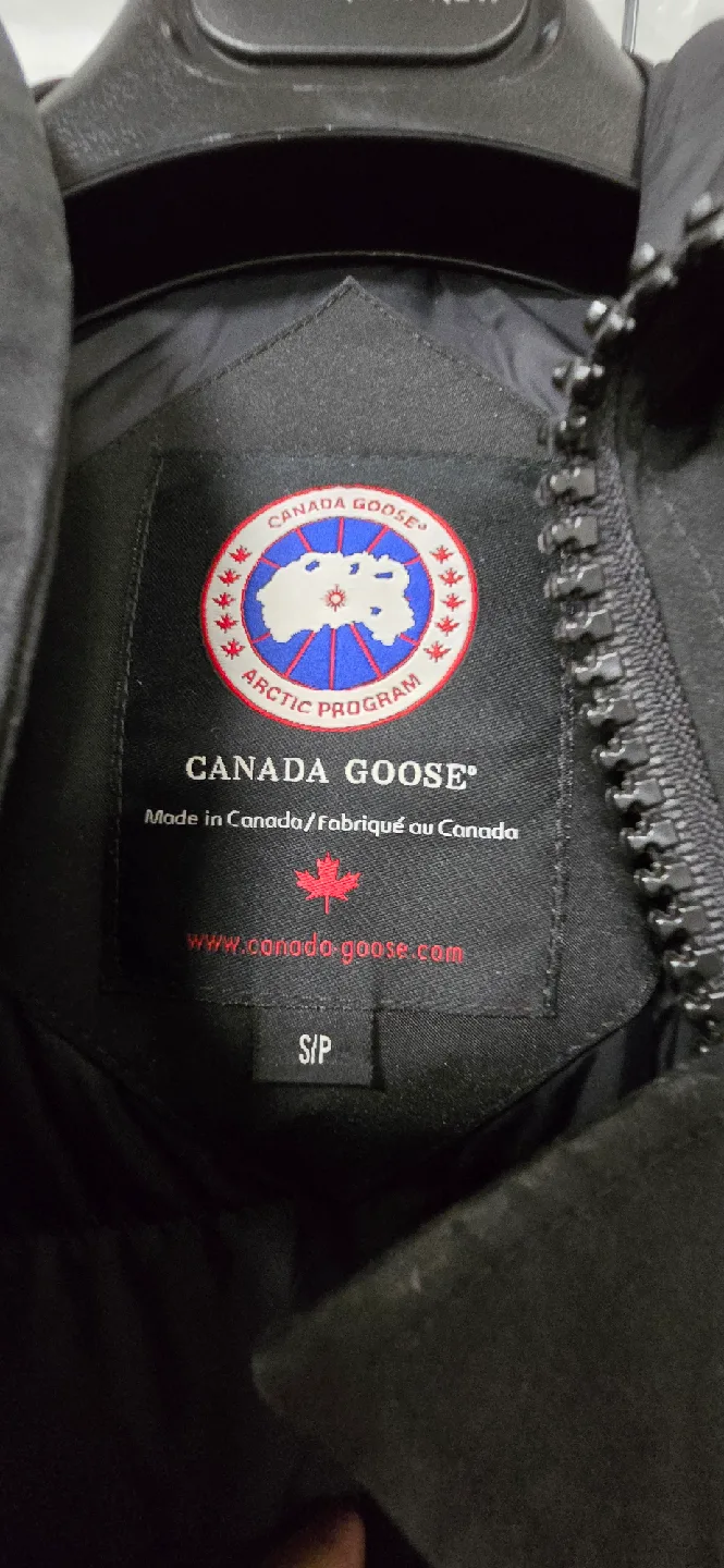 Canada Goose Bomber Jacket - Black, Size Small Mens image indicator(9)