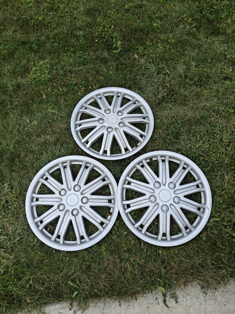 Set of 3 17" Hubcaps