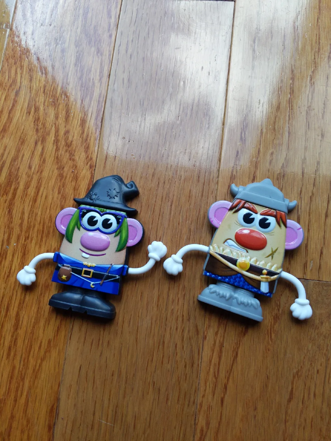 small toys image indicator(4)