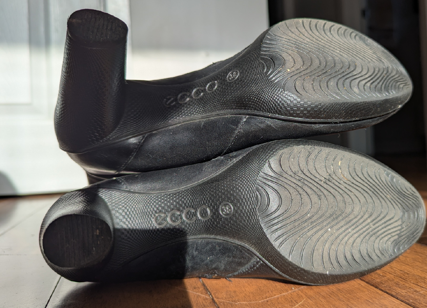 Ecco Black Leather Heeled Ankle Boots - photo 4