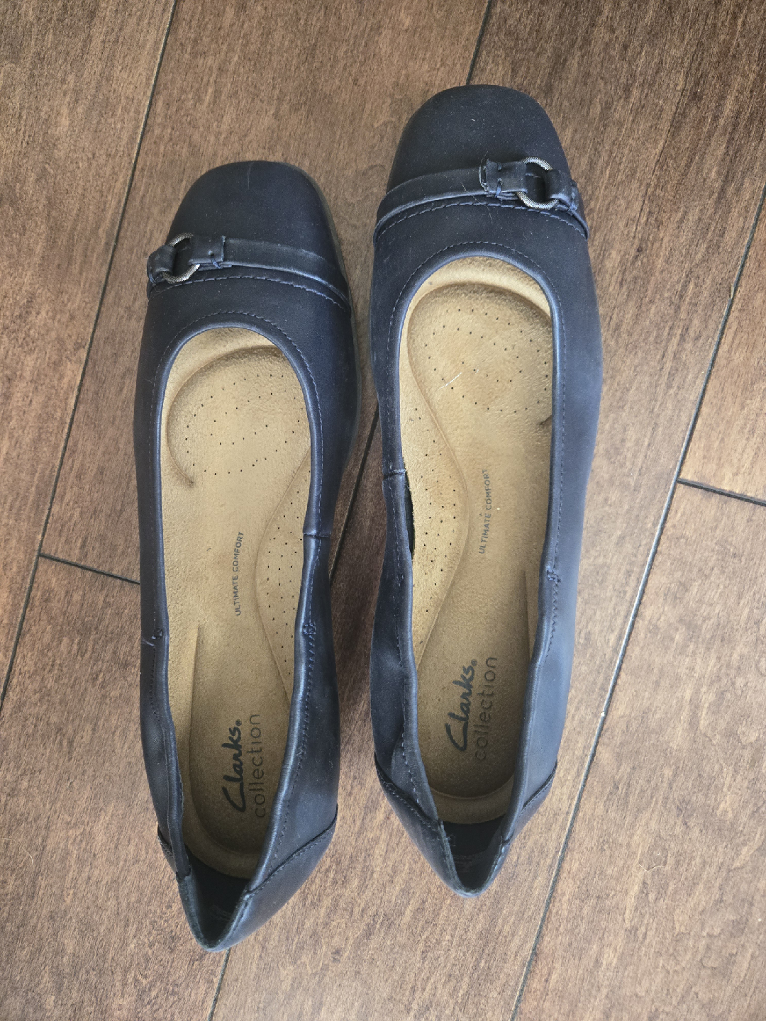 Clarks Lyrical Sky Navy Leather Flats - Size 10
