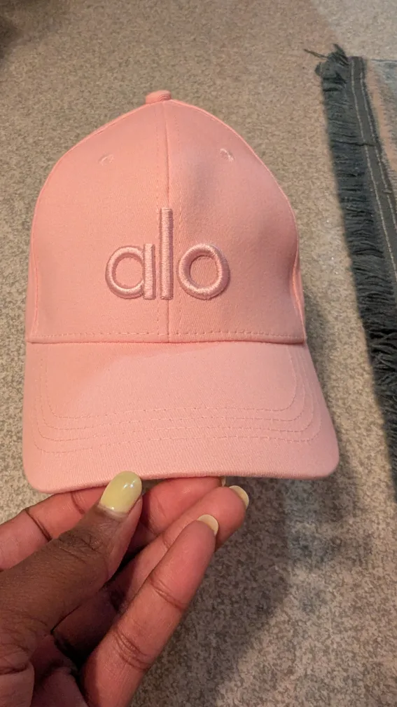 brand new alo printed hat thumbnail