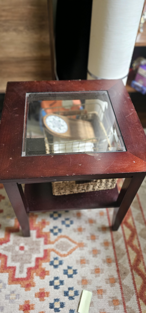 Dark Wood End Table with Glass Top 🥕 +1 carrot