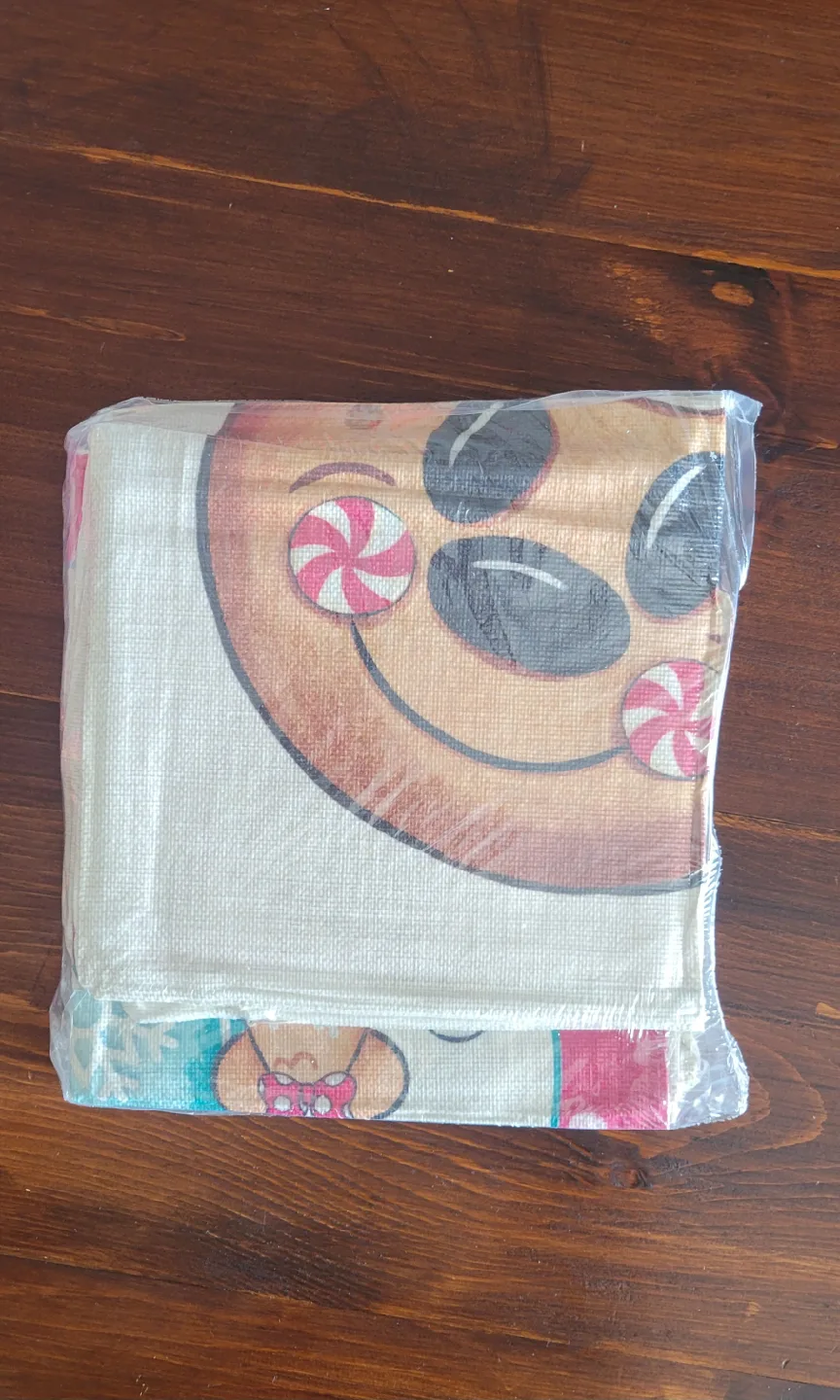 Brand New Christmas Throw Pillow Covers (Set of 4) image indicator(2)