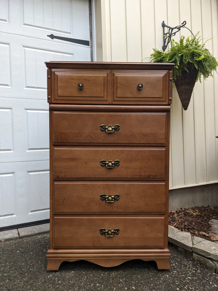 5 Drawer Tallboy Dresser/Chest