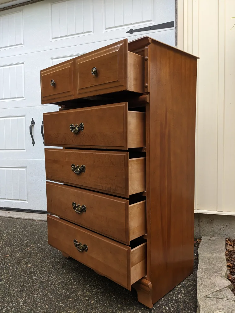 5 Drawer Tallboy Dresser/Chest image indicator(4)