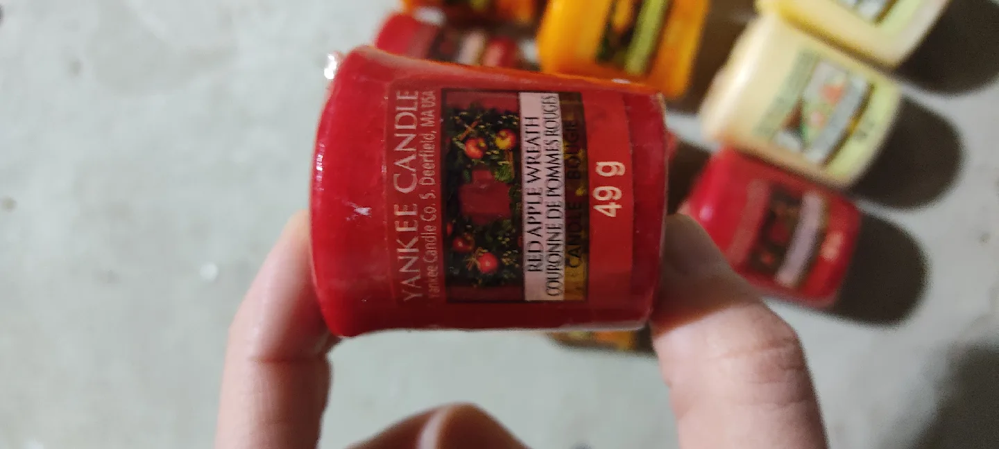 Yankee Candle Votive Candles (49g) image indicator(2)