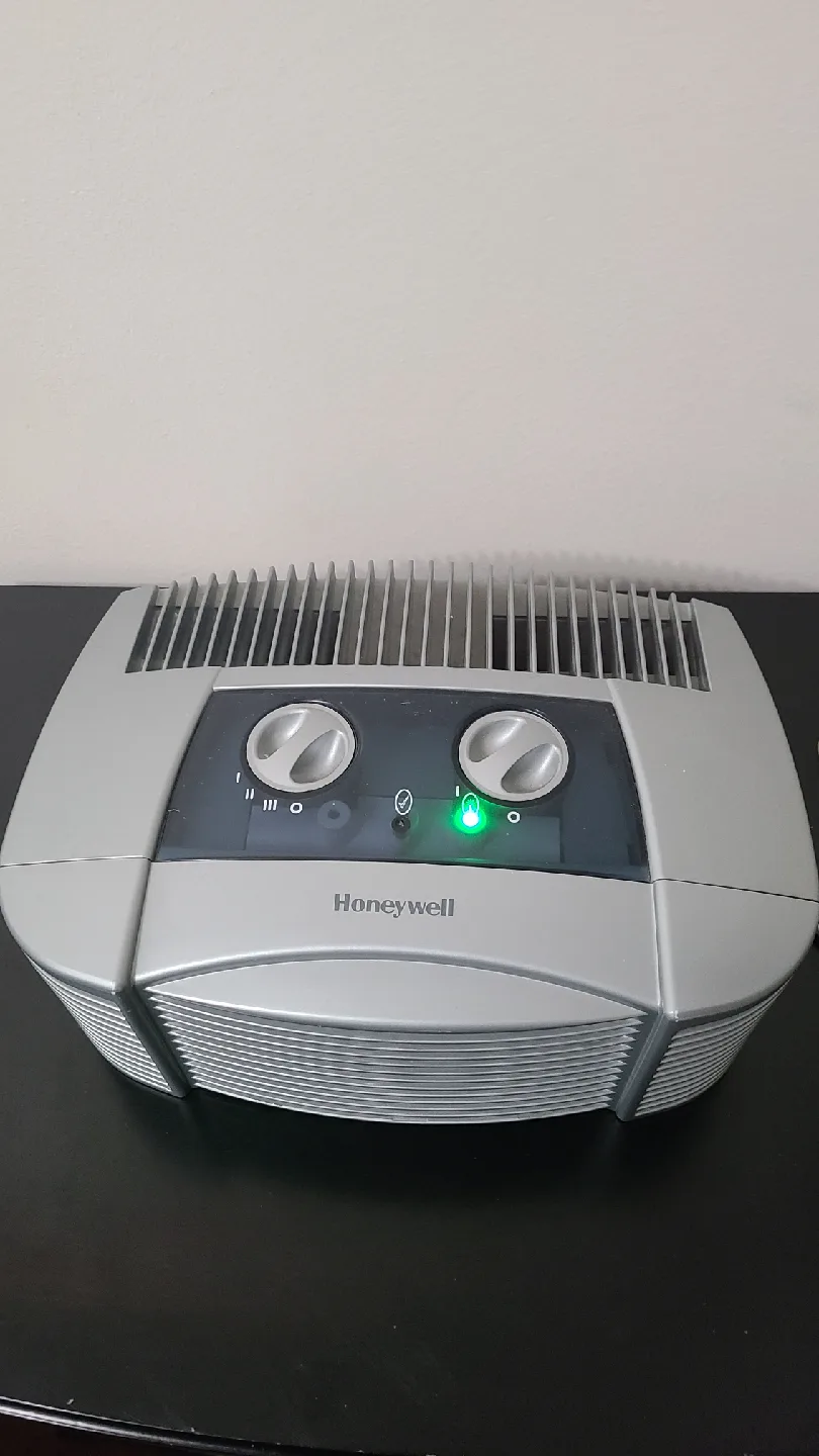 Honeywell HEPA TableTop Air Purifier thumbnail