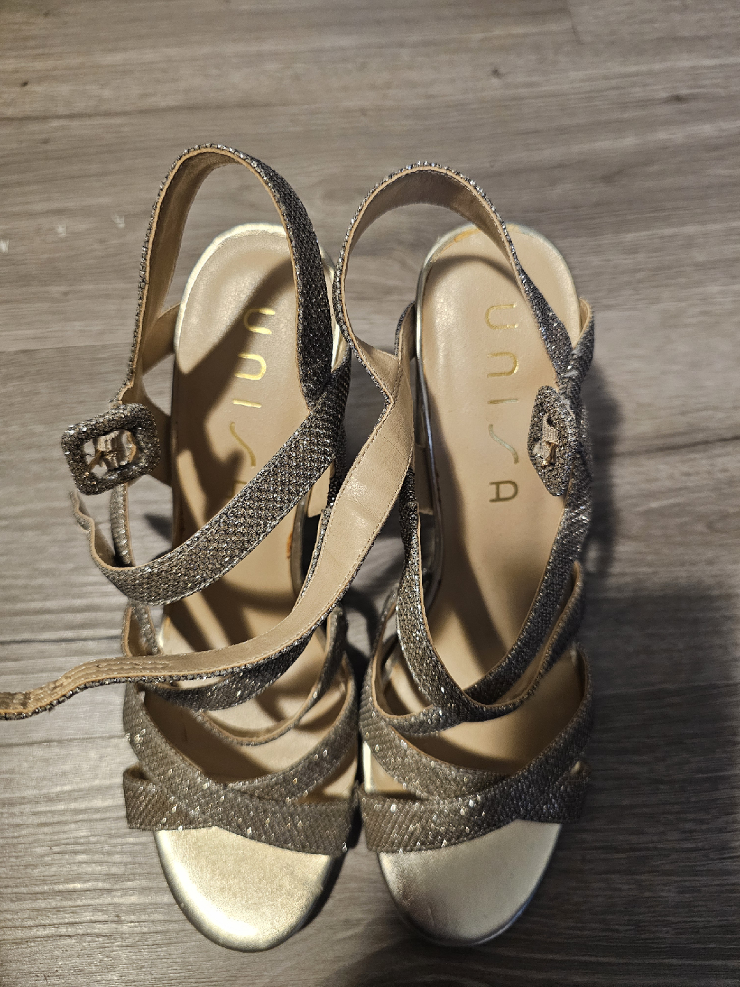 Unisa Glitter Heels - Size 8.5M - photo 2