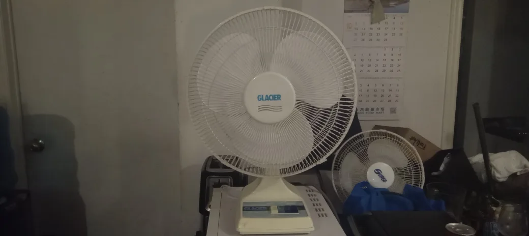 Glacier Table Fan thumbnail