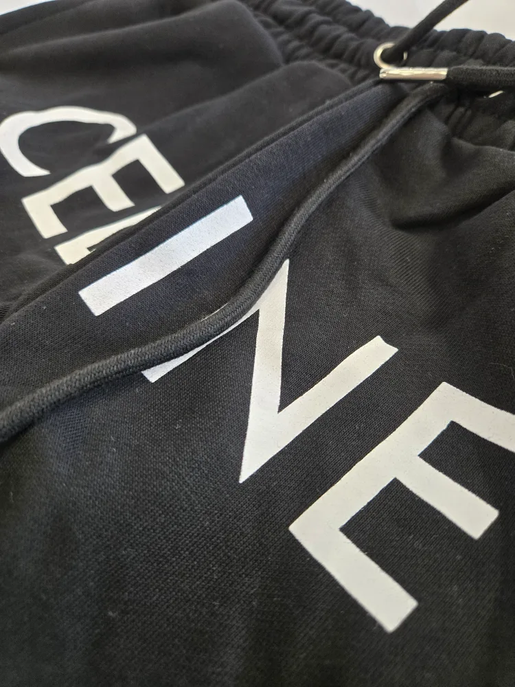 Sweatpants image indicator(2)