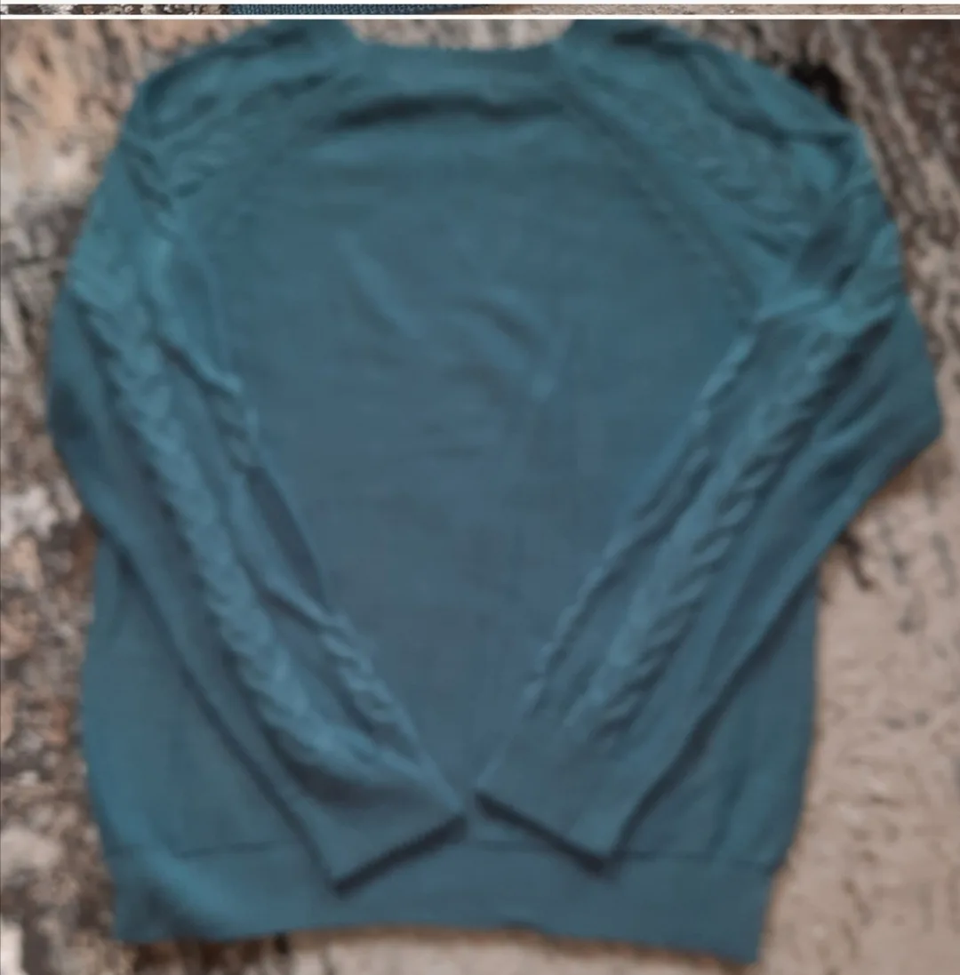 Women Teal Cable Knit Sweater thumbnail