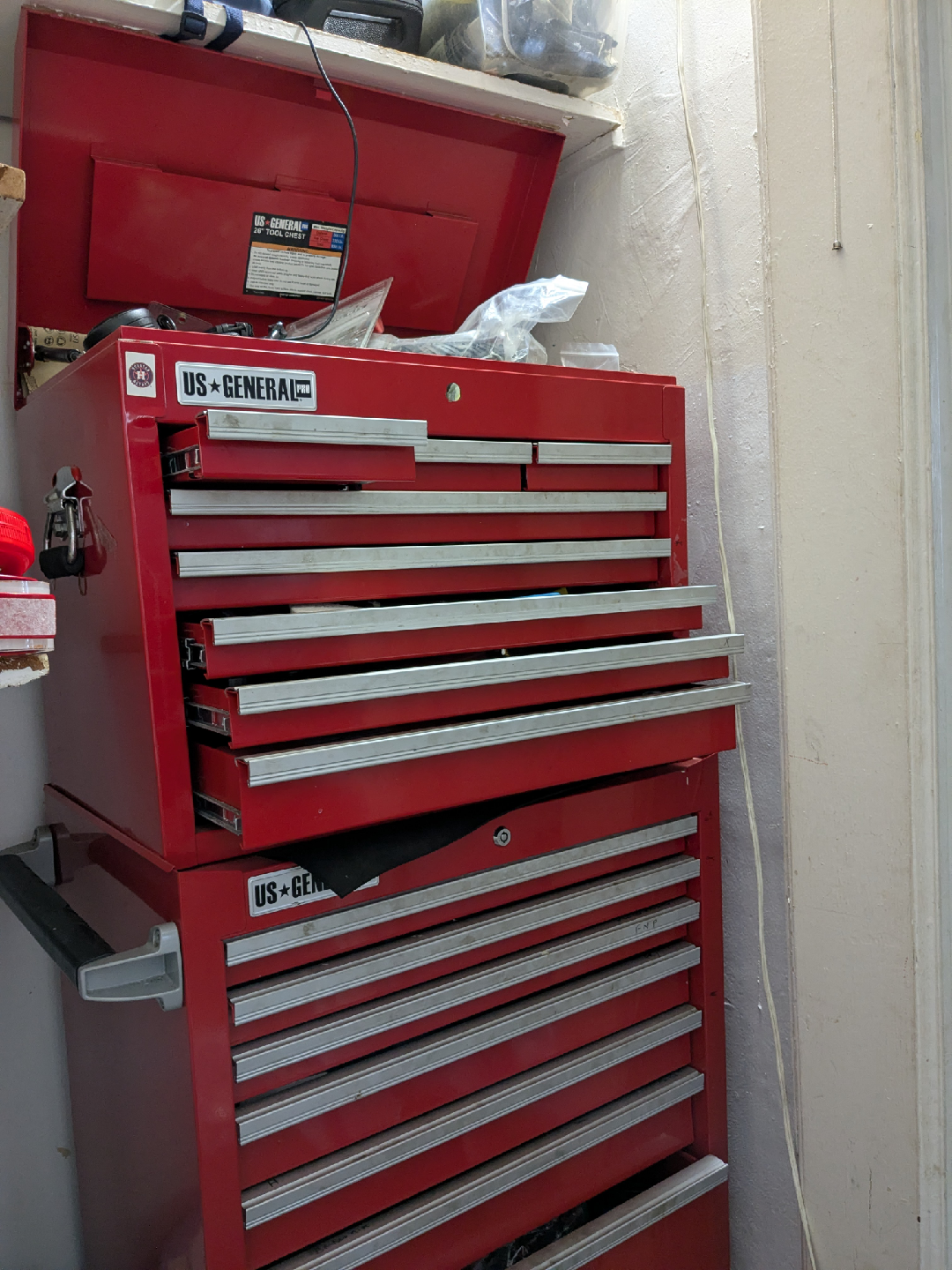 US General Red Tool Chest - photo 2