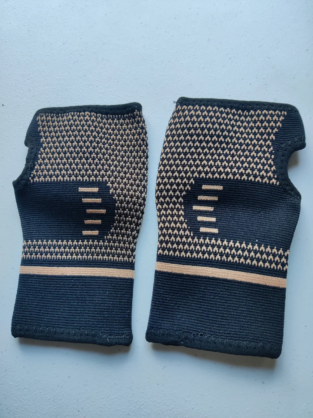 copper infused waist support image indicator(2)