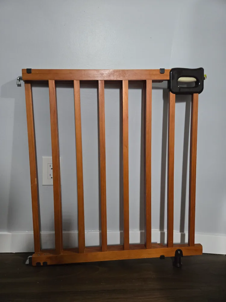 Wooden Baby Gate thumbnail
