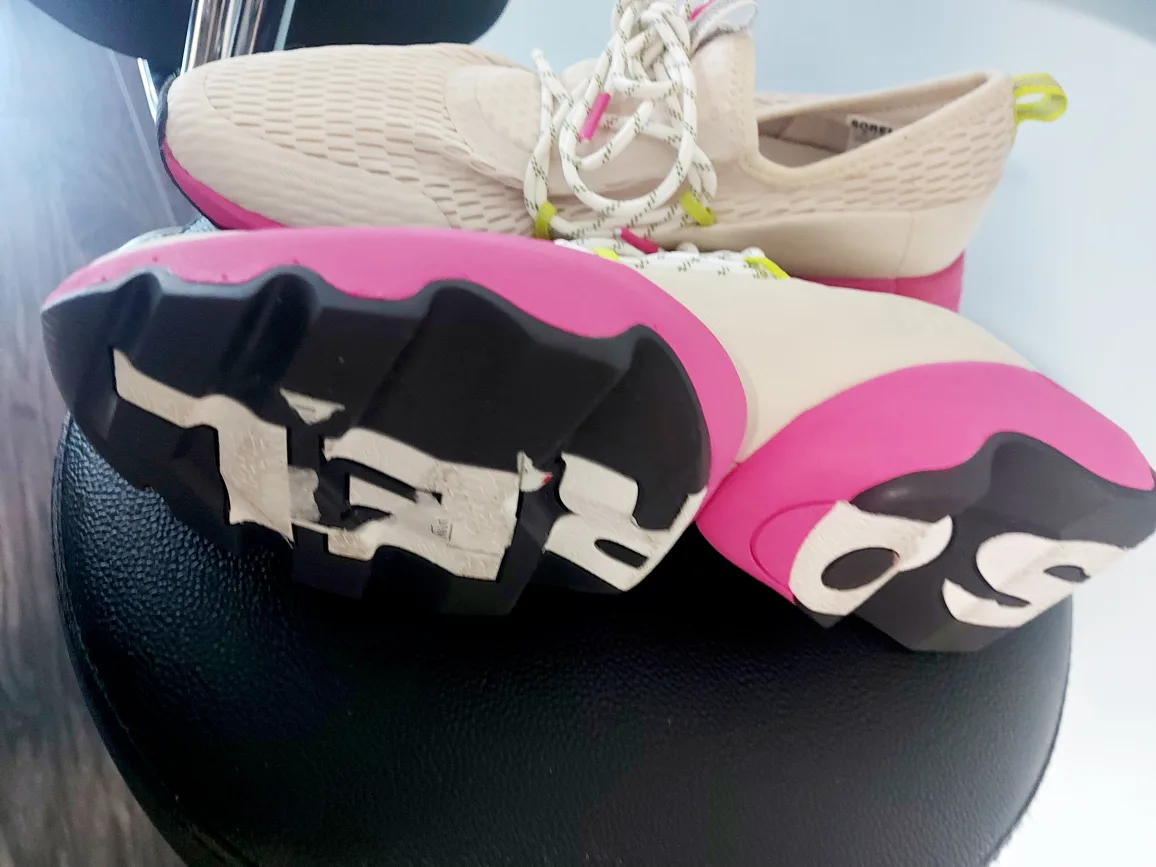 Sorel Kinetic Impact Lace Sneakers, NEW - Size 10 image indicator(3)