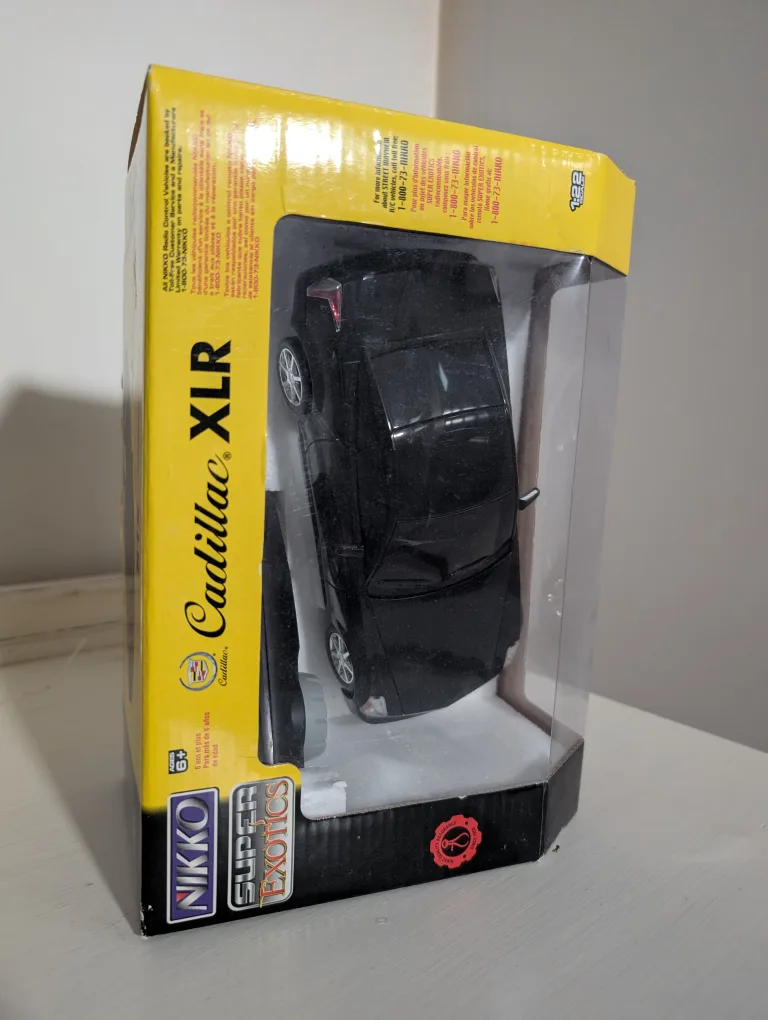 New Nikko Cadillac XLR Radio Control Car 🥕 image indicator(2)