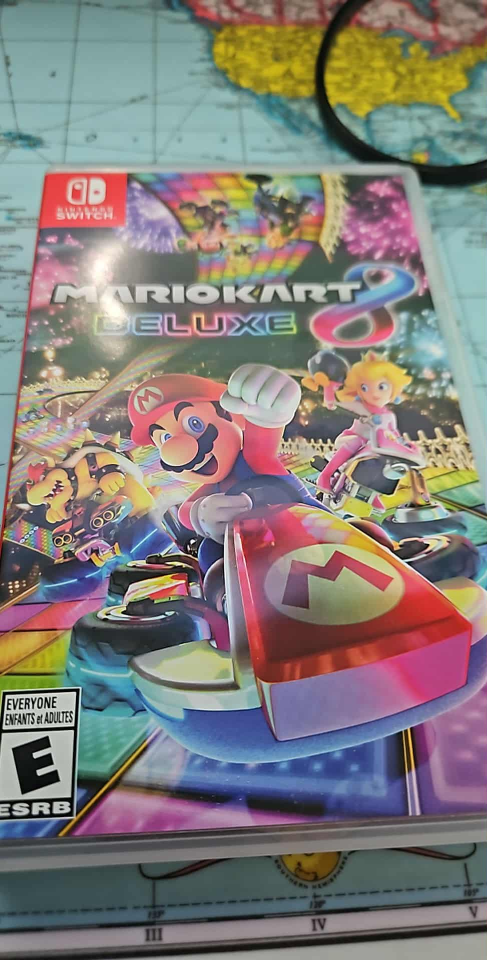 Mario Kart 8 Deluxe - Nintendo Switch Game