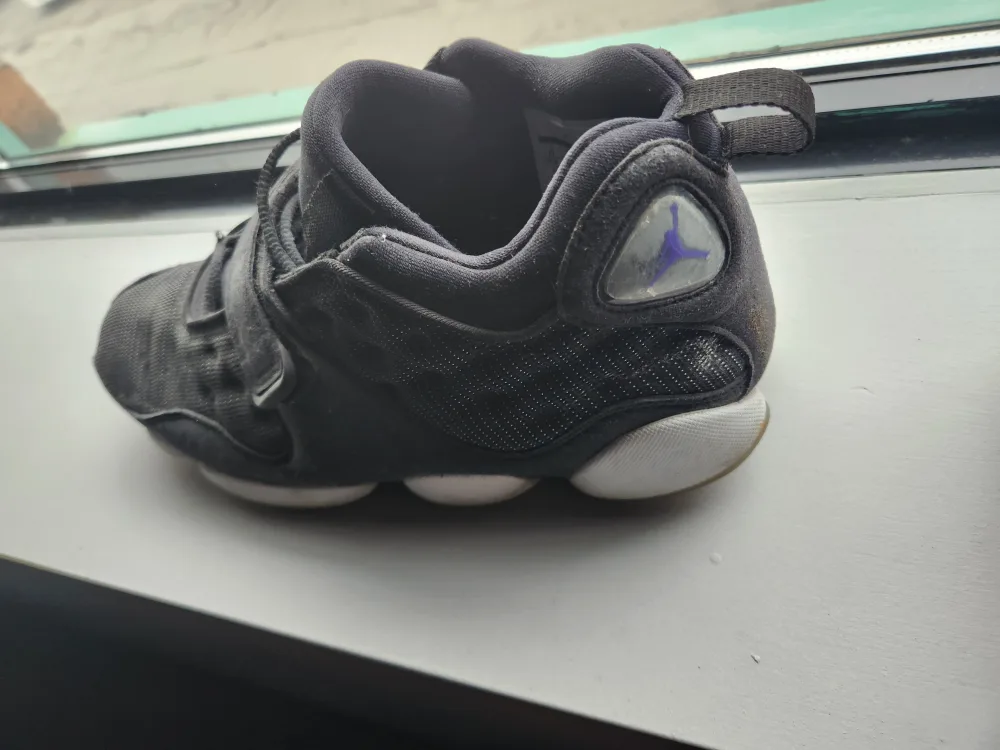 Jordan Boys' Basketball Shoes - Size 10 image indicator(2)