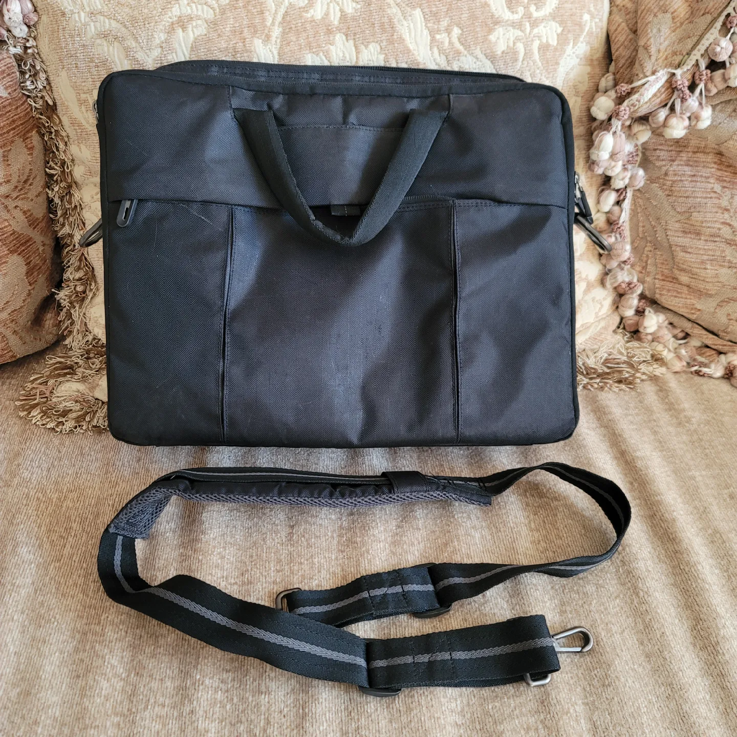 Laptop Bag with Shoulder Strap thumbnail