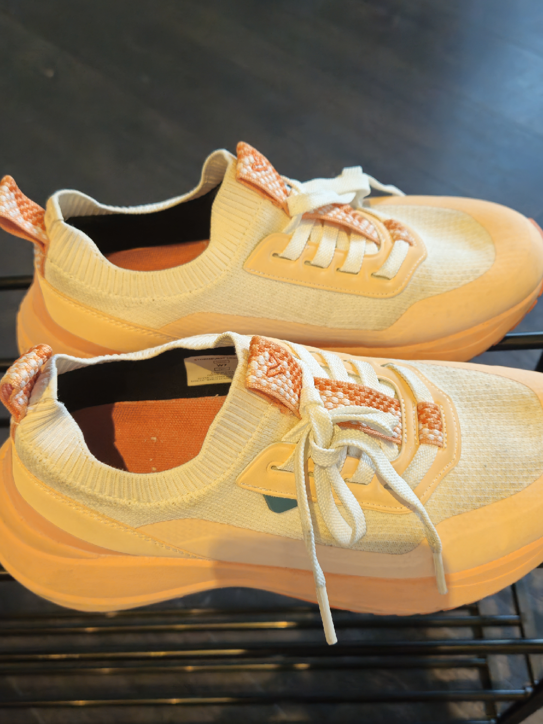 Vessi Sneakers – Women’s Size 7 (240mm) - photo 2