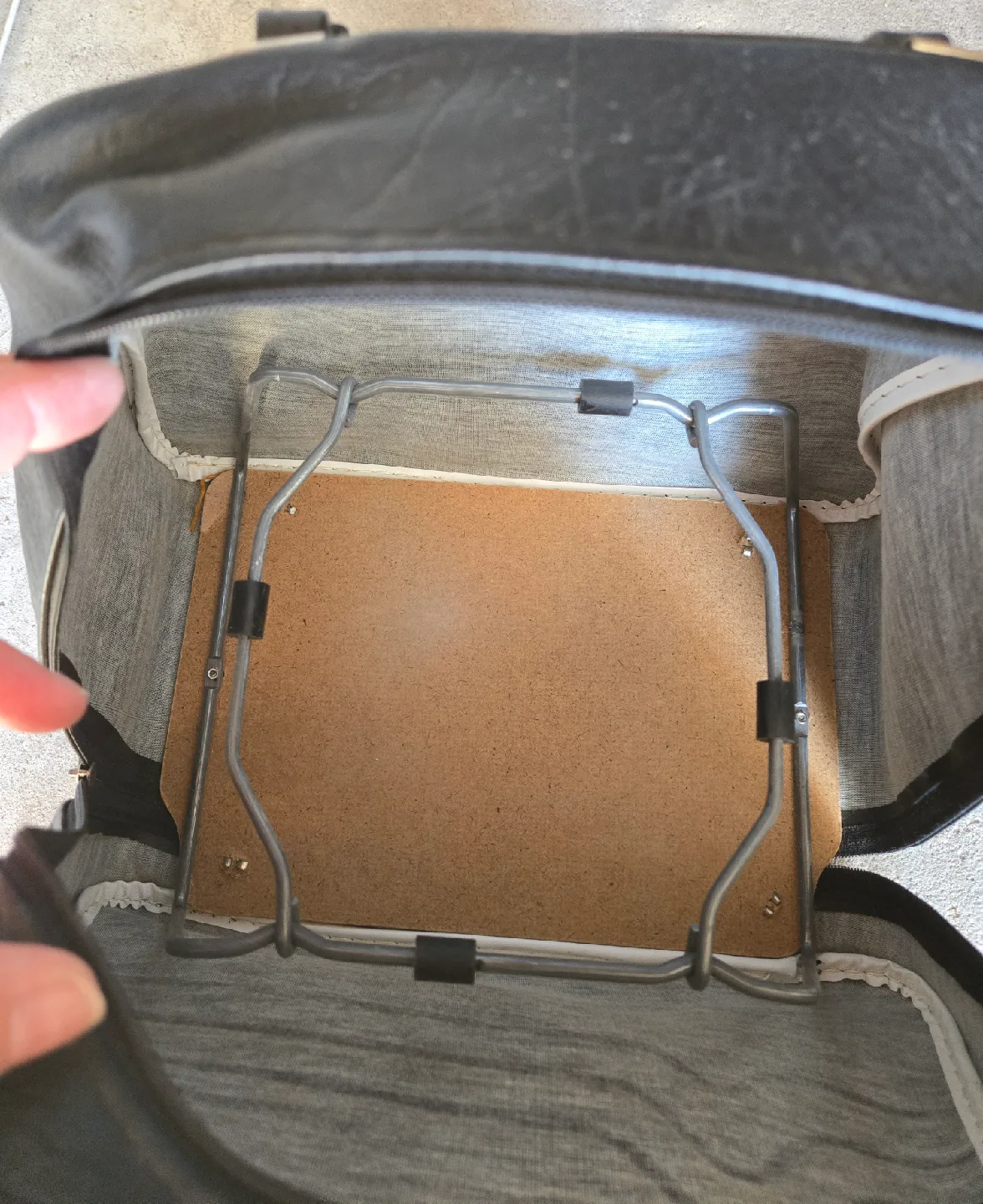 Brunswick Axis Bowling Ball & Bag image indicator(4)