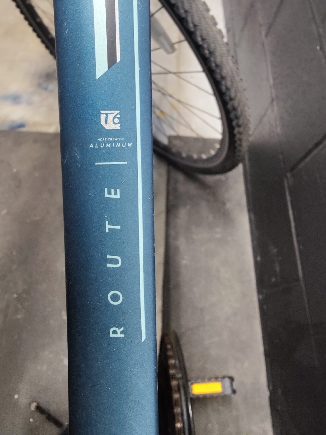Raleigh Transend Route 6 Hybrid Bike - photo 2