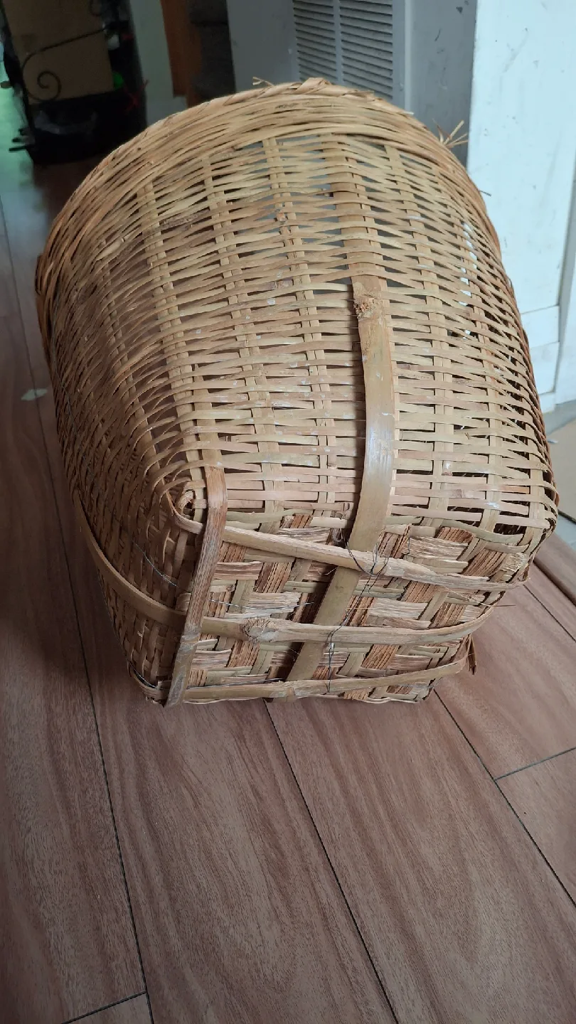 Wicker Basket with Handles image indicator(3)