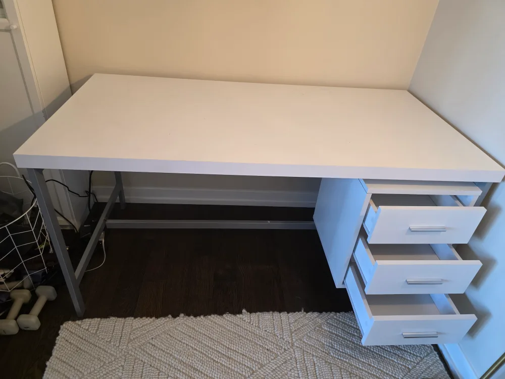 White Desk with Drawers image indicator(2)