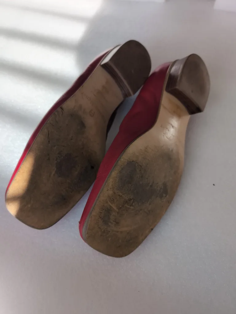 Etienne Aigner Red Leather Flats size 8.5 image indicator(3)