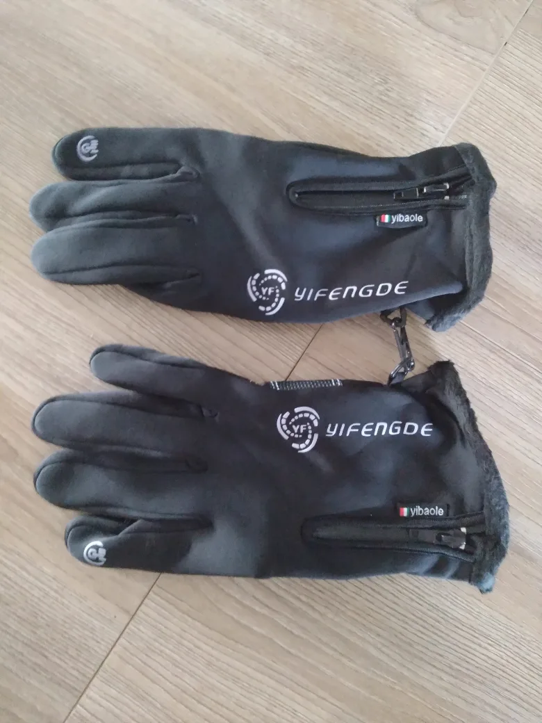 Yifengde Touchscreen Winter Gloves thumbnail