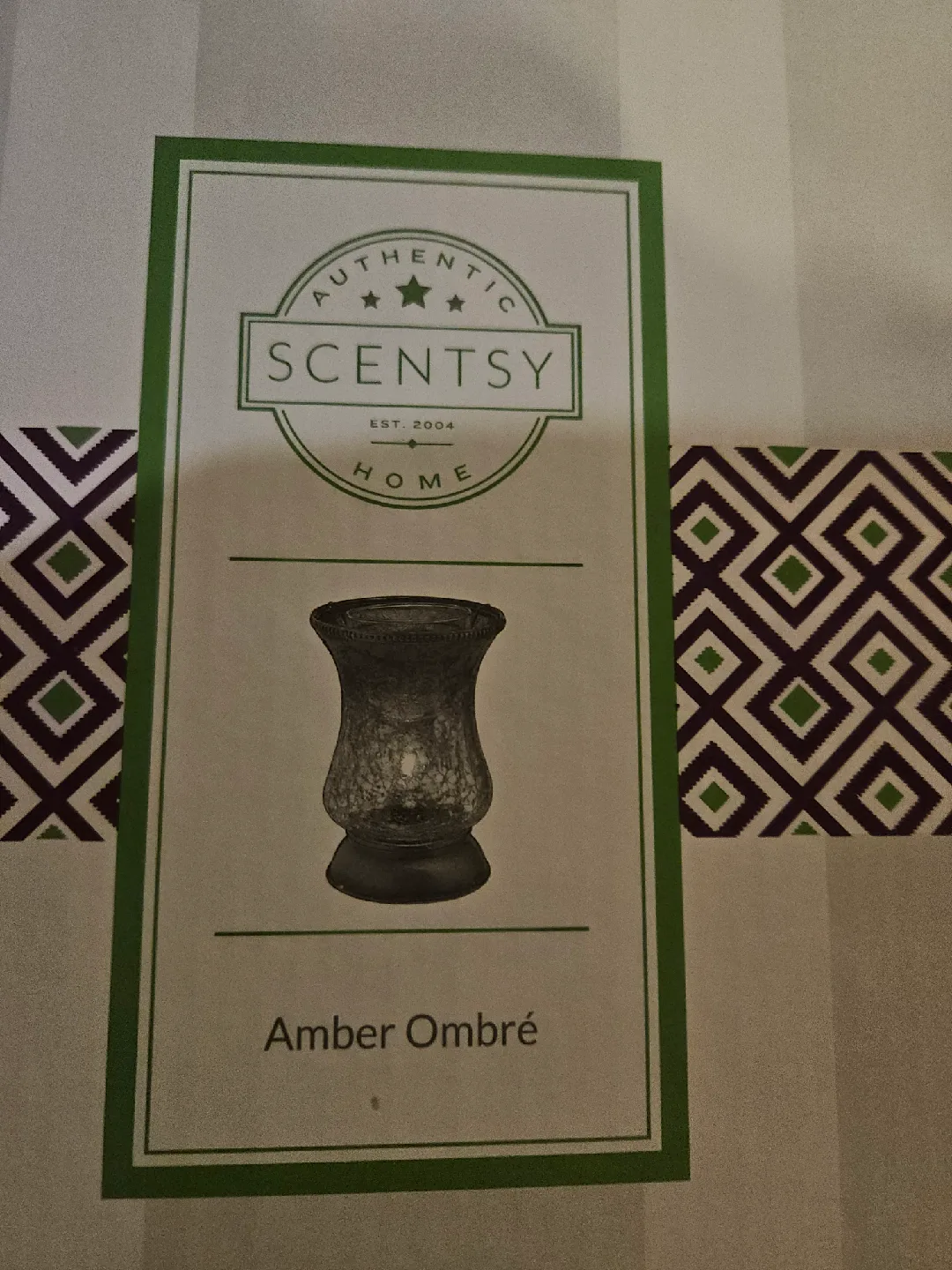 Scentsy Amber Ombré Warmer with base-  New in Box! image indicator(2)