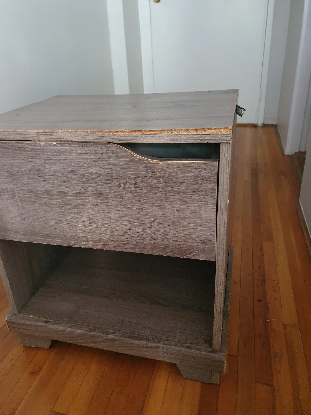 Wood-look Nightstand with Drawer image indicator(2)