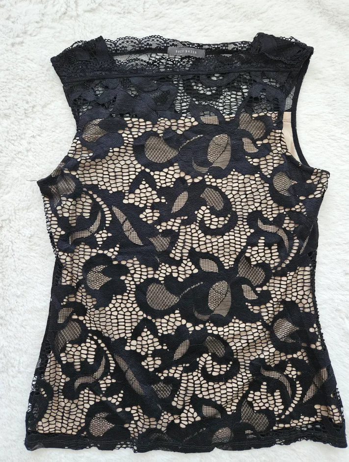 Assorted Women's Tank Tops & Scarf image indicator(2)