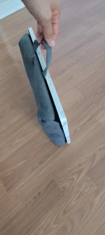 Lap Desk with Marble-patterned Top image indicator(4)