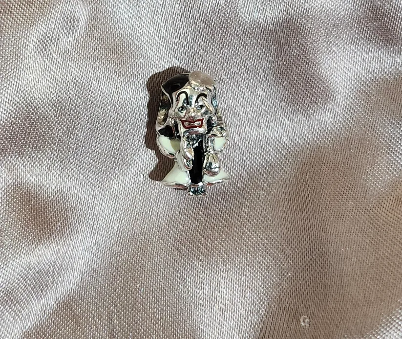 Disney 101 Dalmatians Cruella De Vil Charm thumbnail