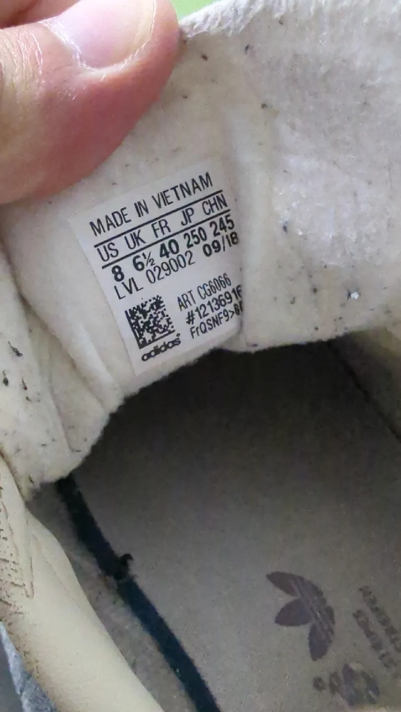 Adidas Gazelle Shoes, US Size 8 🥕 image indicator(2)