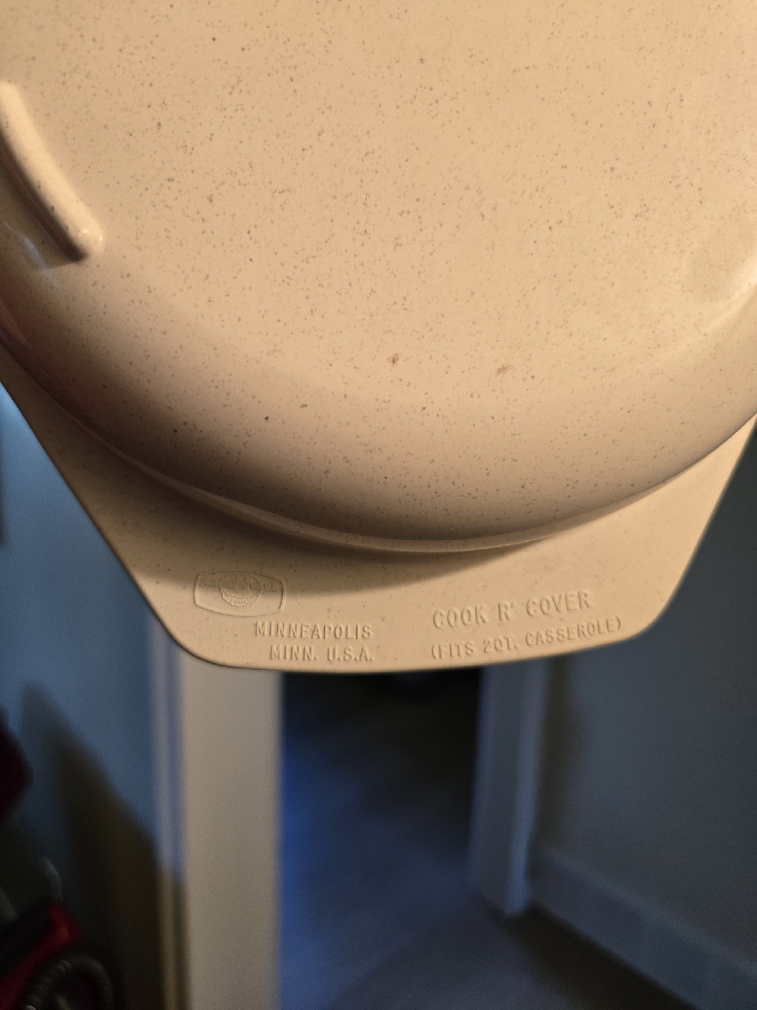Vintage Cook N' Cover Casserole Dish - photo 5