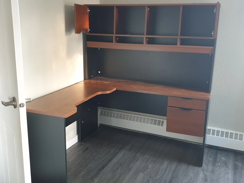 computer table - photo 2