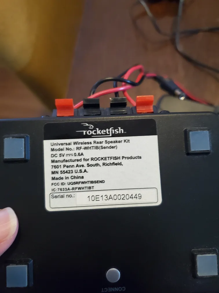 Rocketfish Universal Wireless Rear Speaker Kit image indicator(3)