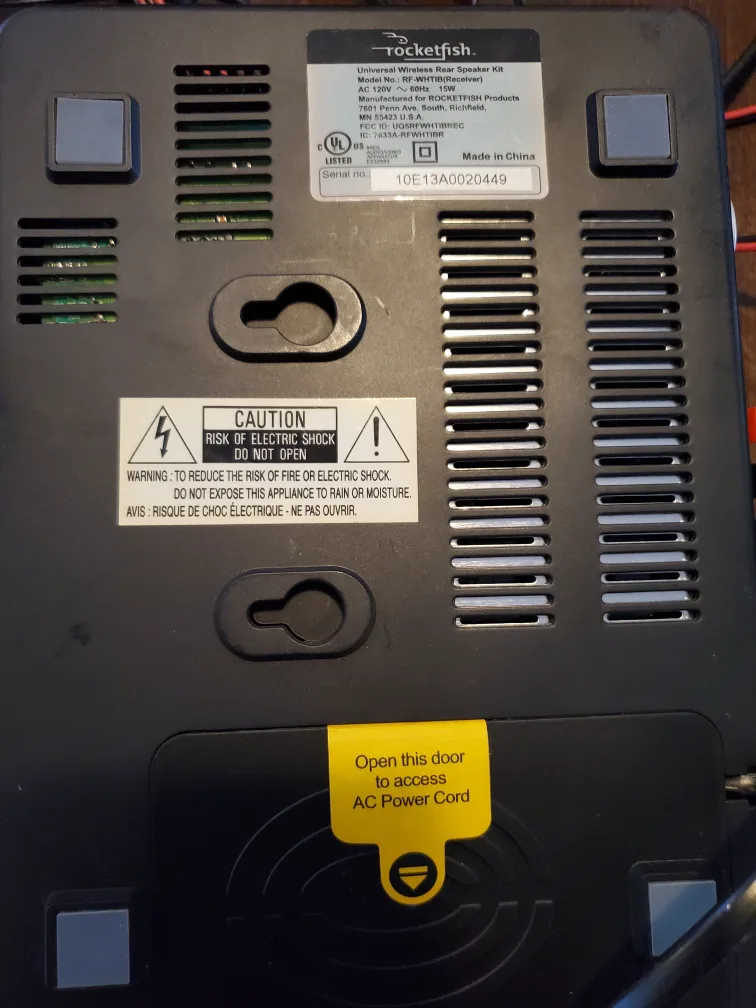 Rocketfish Universal Wireless Rear Speaker Kit image indicator(4)